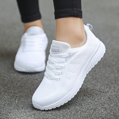 Walking Mesh Flat Sneakers